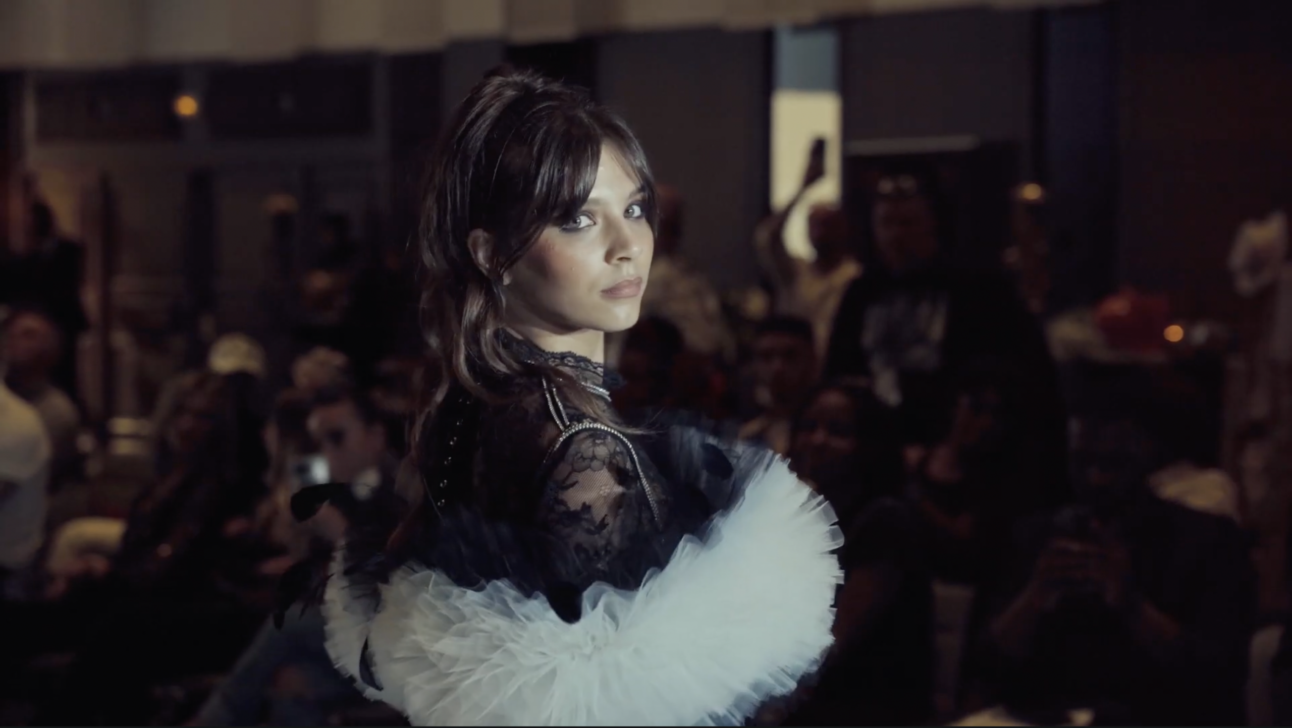 Lire la suite à propos de l’article Défilé de mode à Paris 2026 | Jeunes créateurs